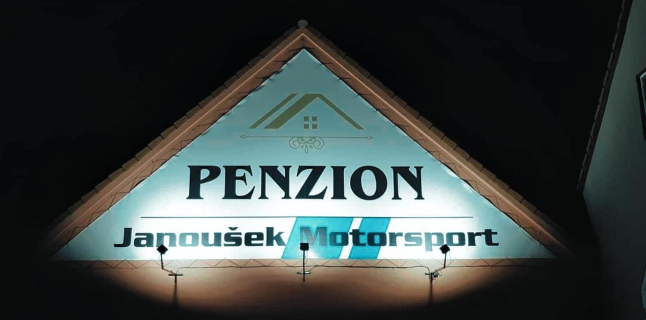 Penzion Janoušek Motorsport Přísečná Esterno foto